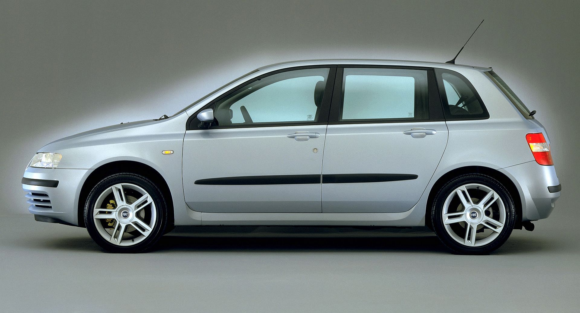 Używany Fiat Stilo (2001-2008) - Opinie, Dane Techniczne, Usterki