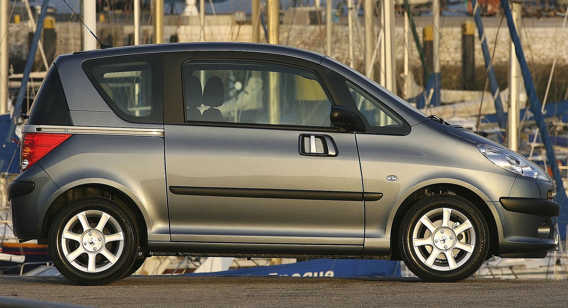 Używany Peugeot 1007 (20052009) opinie, dane techniczne