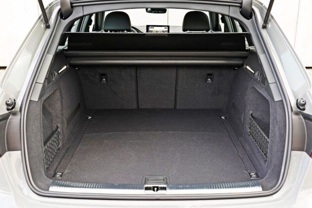 Audi A4 Avant - bagażnik