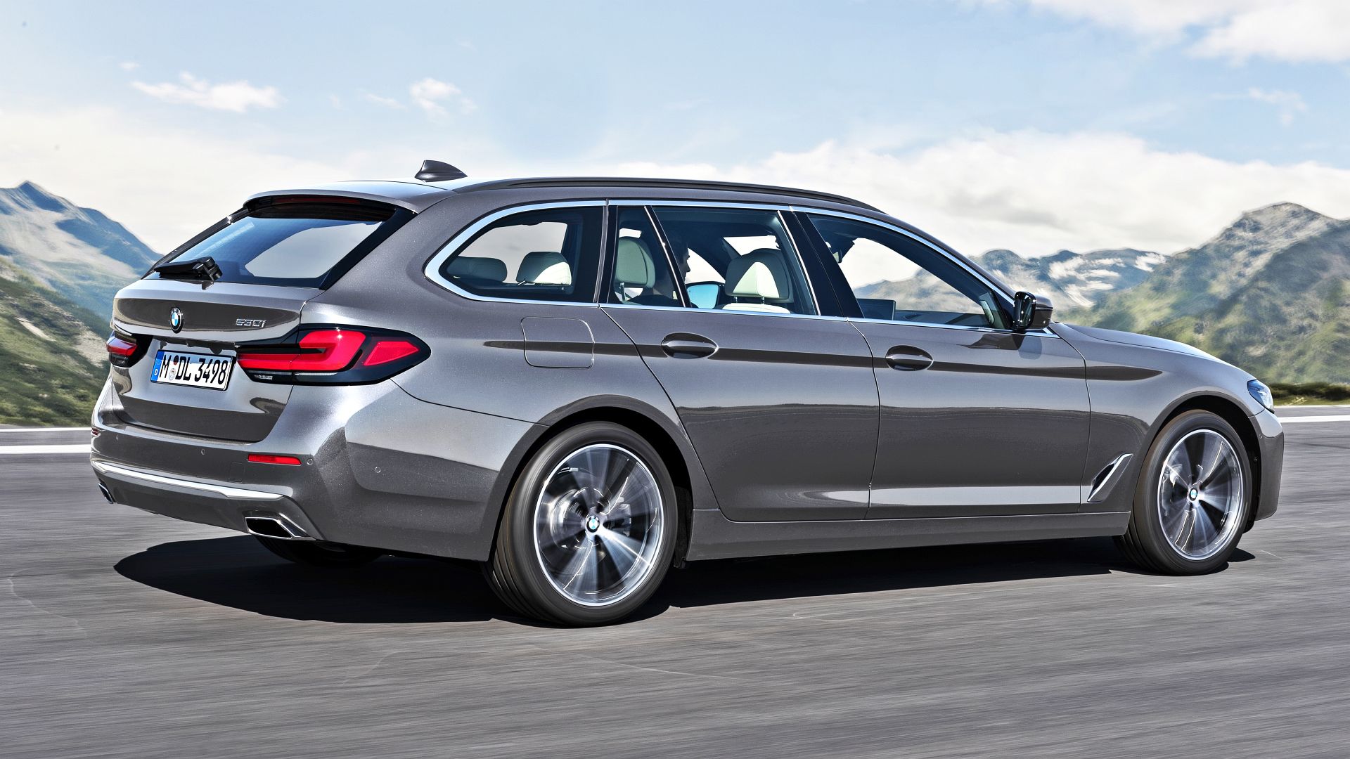 Nowe BMW serii 5 (2021). Opis wersji i cennik