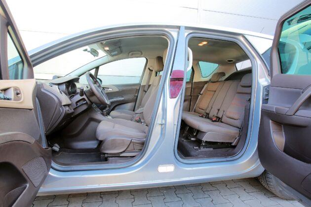 Opel Meriva B drzwi