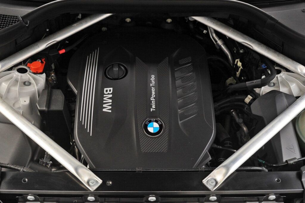 BMW X5 - silnik