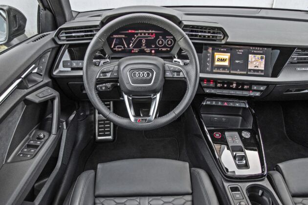 Audi RS 3 Sportback - deska rozdzielcza