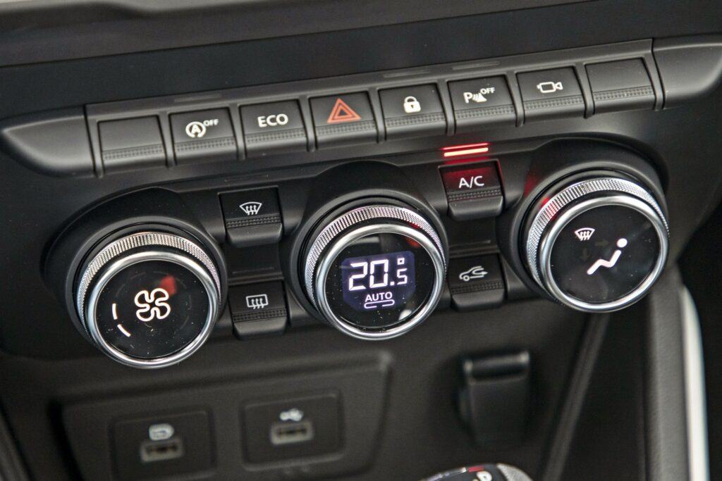 Dacia Duster FL - automatyczna klimatyzacja