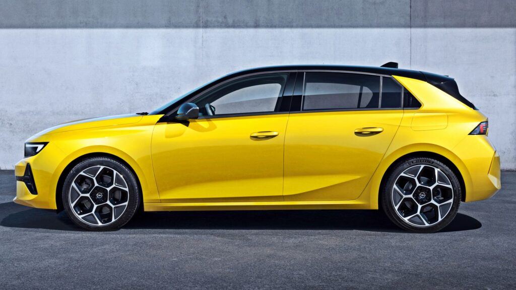 Nowy Opel Astra (2021)