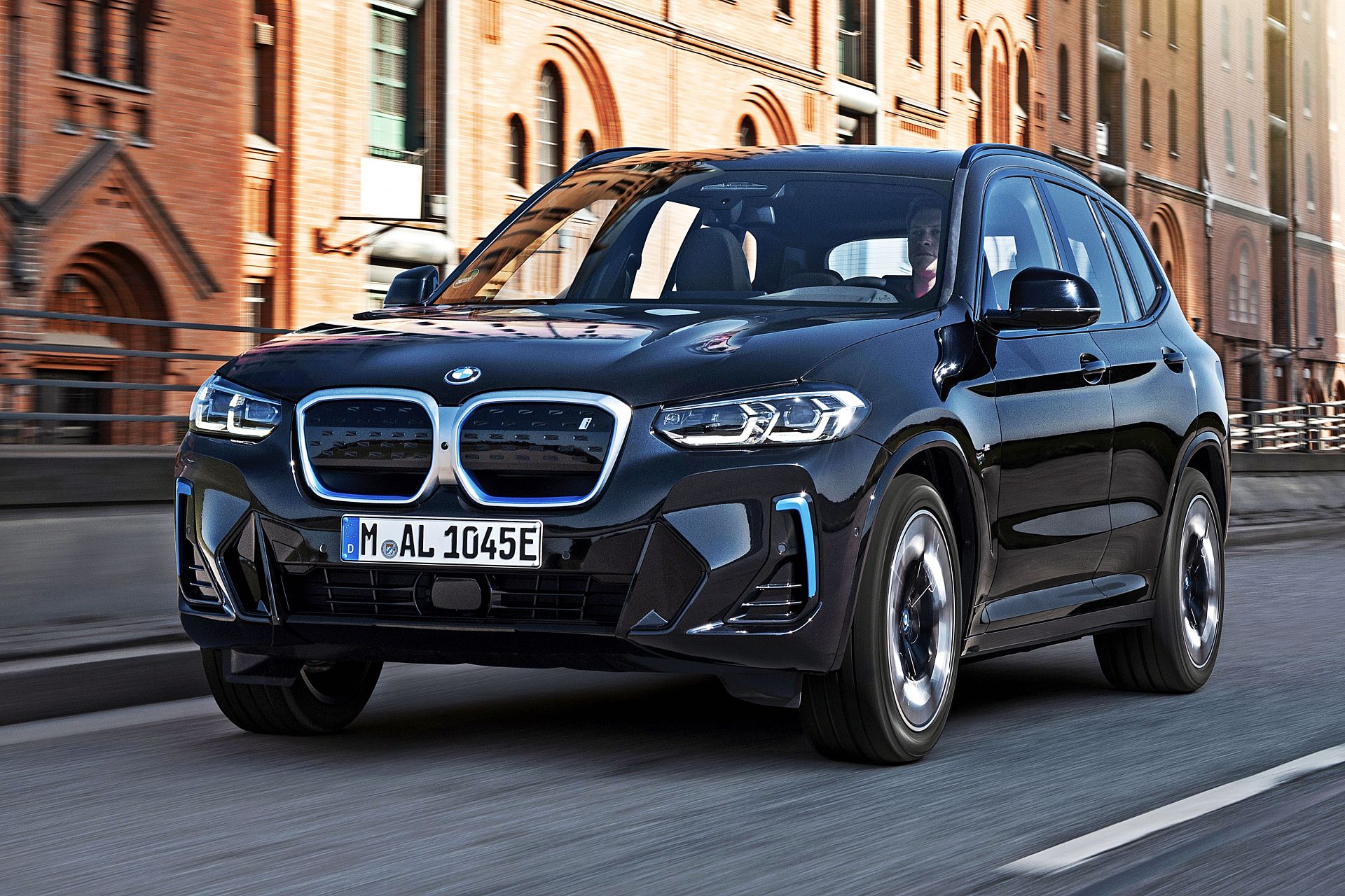 BMW iX3 po liftingu oficjalne zdjęcia i informacje