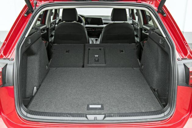 VW Golf VIII Variant - bagażnik