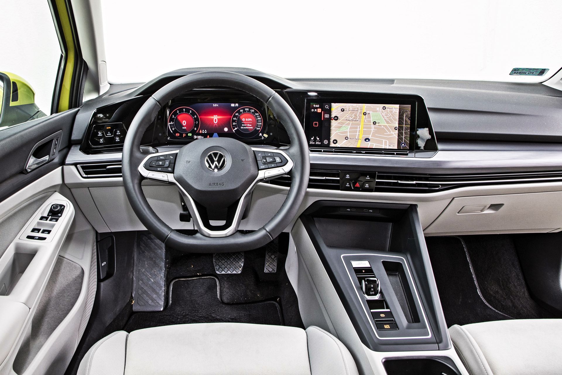 VW Golf VIII - deska rozdzielcza