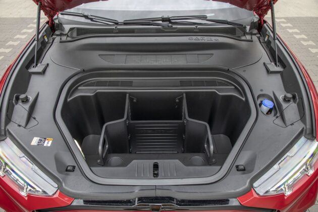 Ford Mustang Mach-E AWD 98 kWh (2021) - przedni bagażnik (81 l)