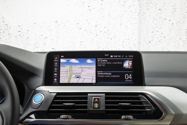 BMW iX3 - test (2021) - system multimedialny iDrive