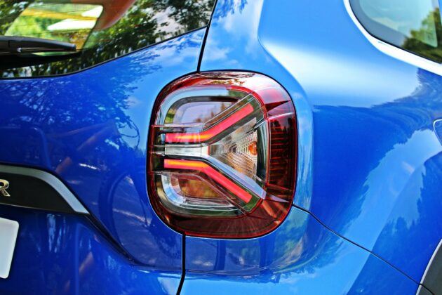 Dacia Duster II FL - tylne światła