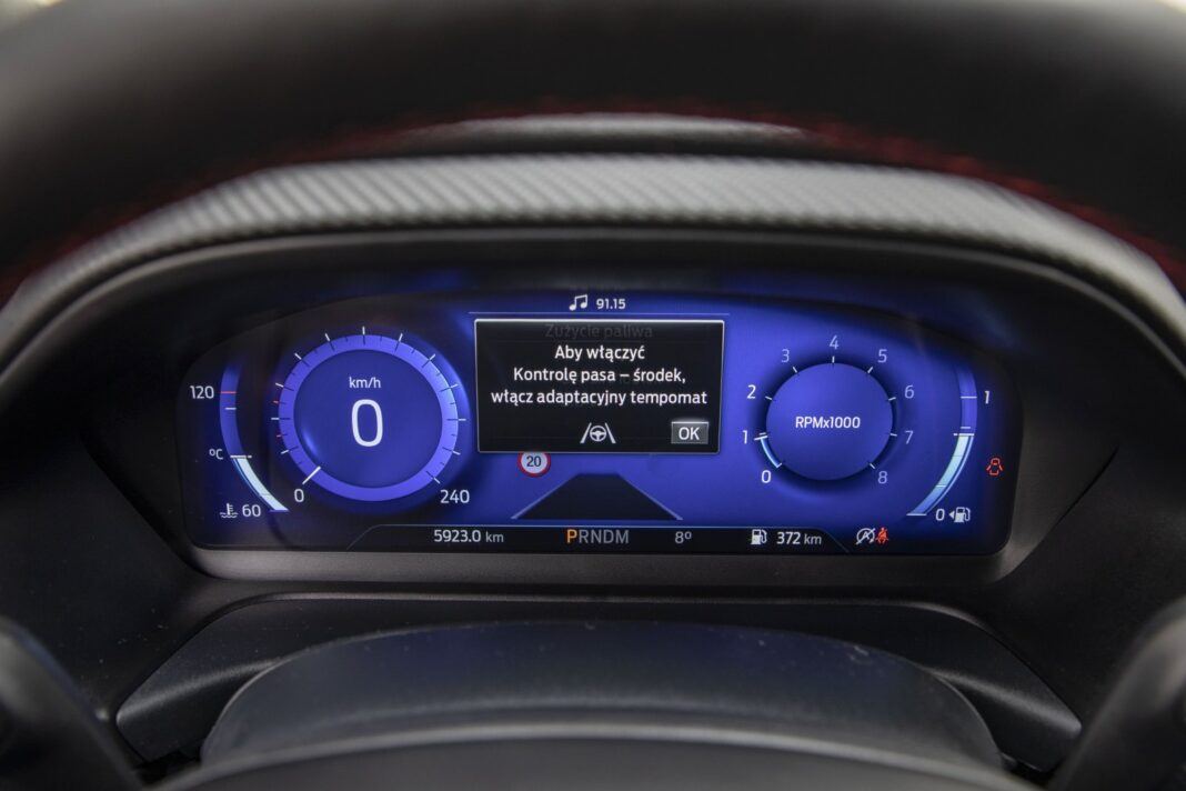 Ford Puma (2021) - test - cyfrowe wskaźniki/zegary