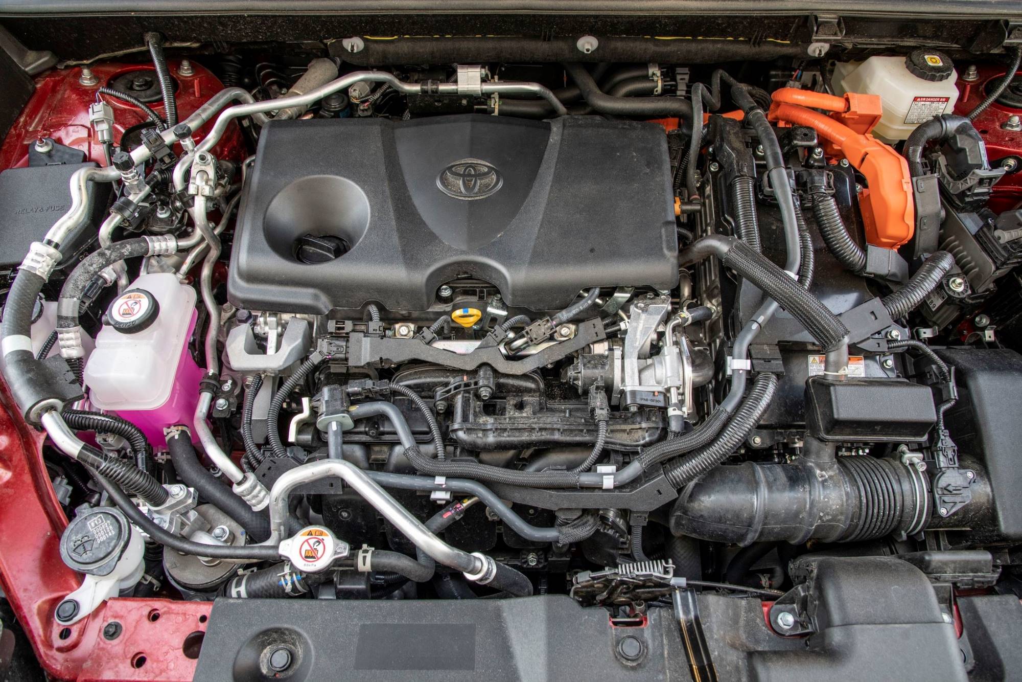 Toyota RAV4 Plug-in Hybrid - silnik