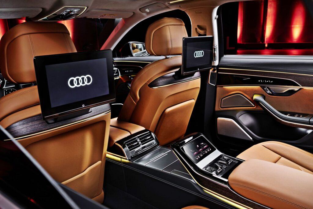 Audi A8 (2022) - wnętrze