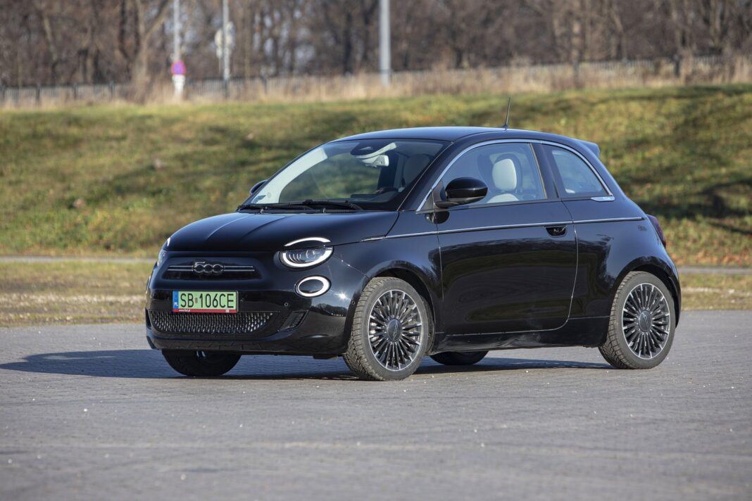 Fiat 500e 3+1 (2021) - test - przód