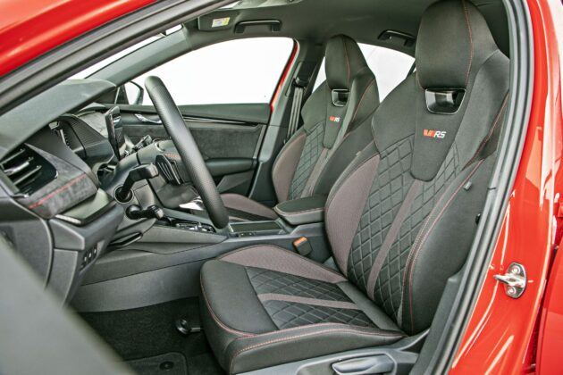 Skoda Octavia RS - fotele przednie