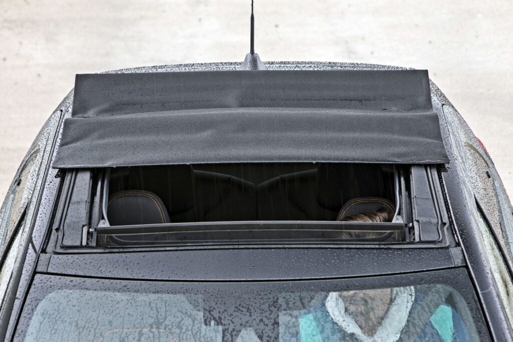 Toyota Aygo X - otwierany dach
