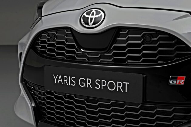 Toyota Yaris GR Sport - grill