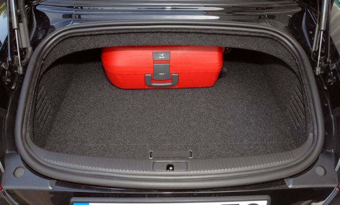 Audi TT 8J bagażnik