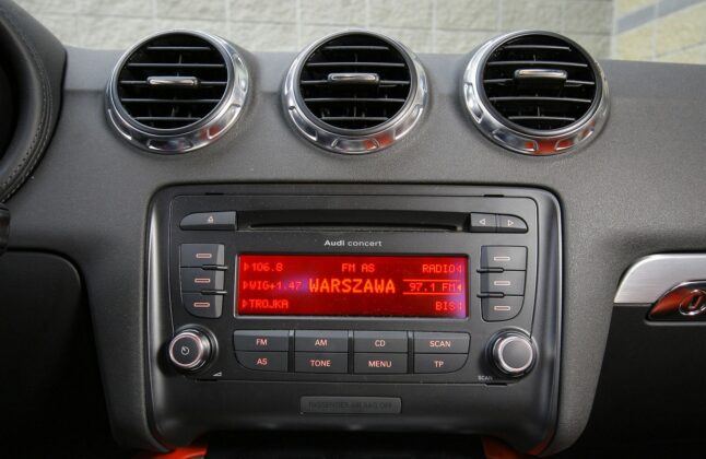 Audi TT 8J radio