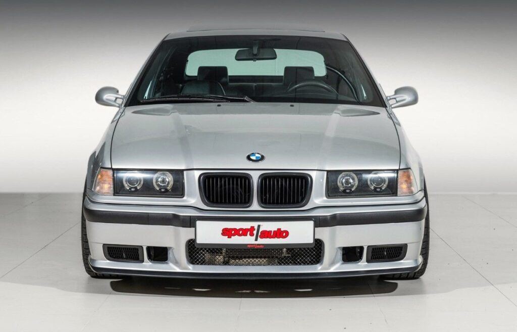 BMW serii 3 E36 z silnikiem V12