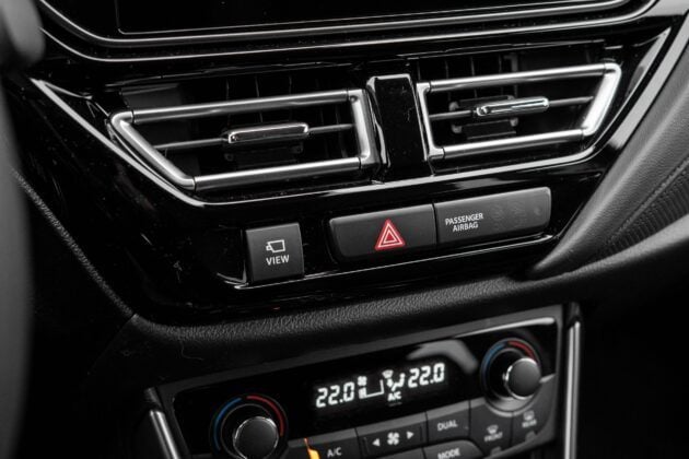 Suzuki S-Cross - przyciski