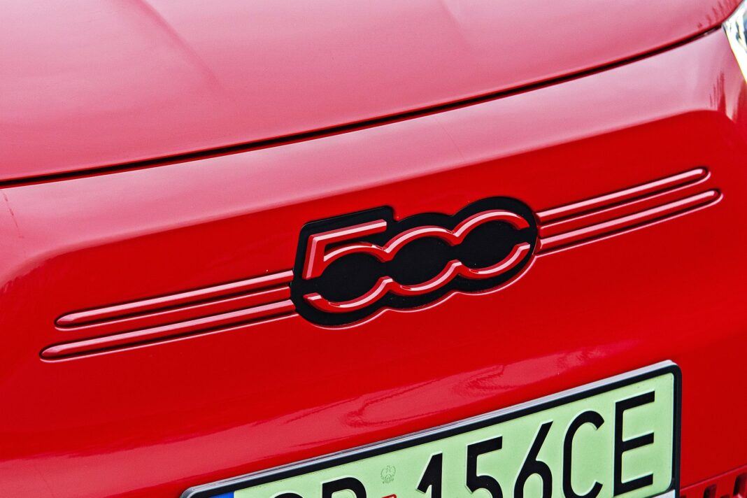 Fiat 500e RED - logo