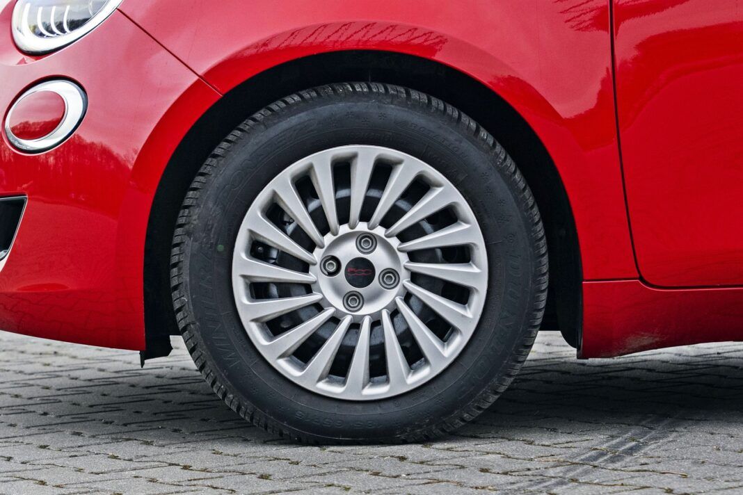Fiat 500e RED - koło
