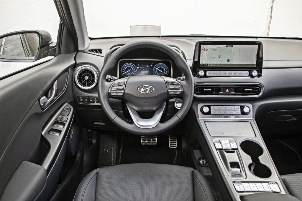 Hyundai Kona Electric - deska rozdzielcza