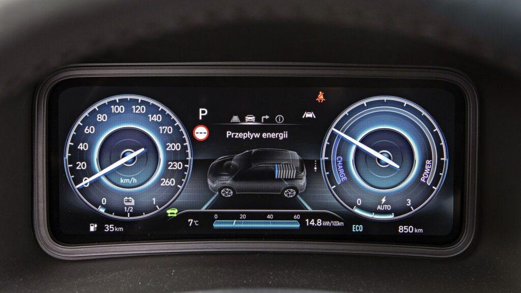Hyundai Kona Electric - cyfrowe zegary