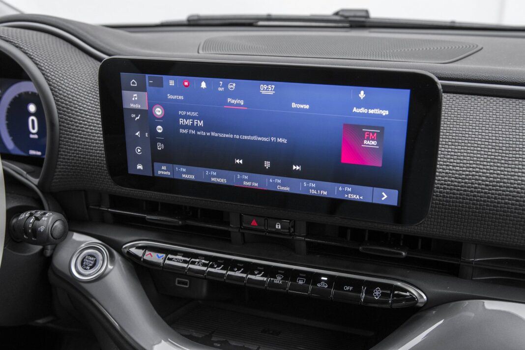 Fiat 500 3+1 (2022) – test – ekran systemu multimedialnego/operacyjnego