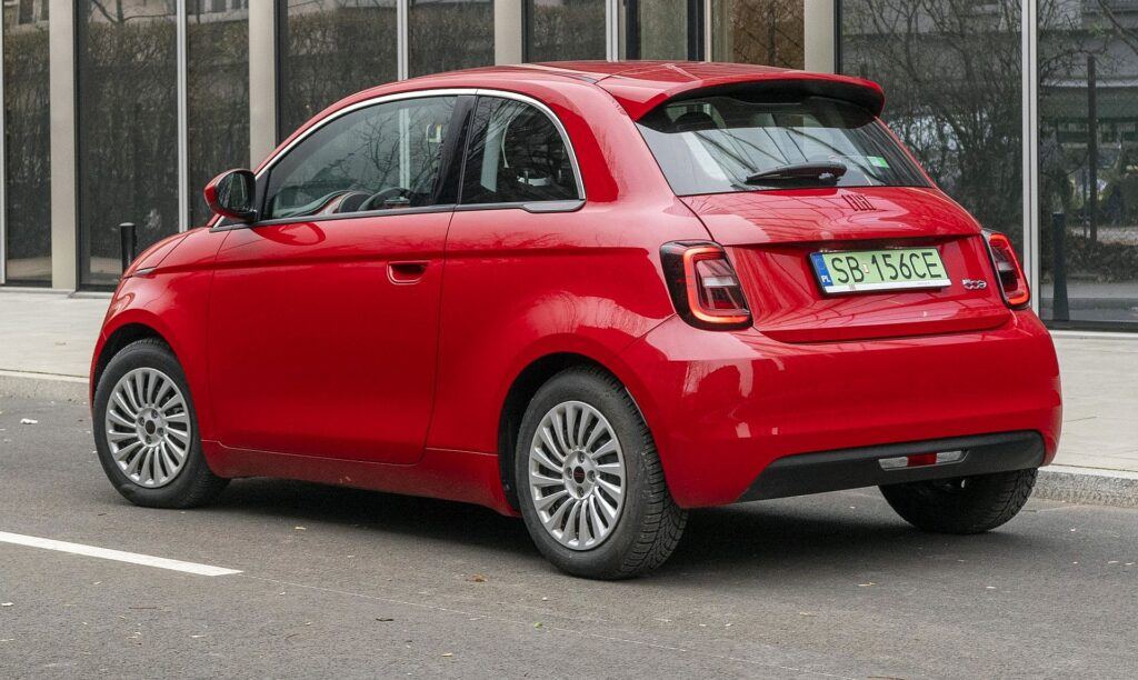 FIAT 500 III BEV RED 42kWh 118KM 1AT FWD SB156CE 11-2021