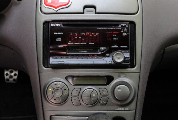 Toyota Celica VII radio