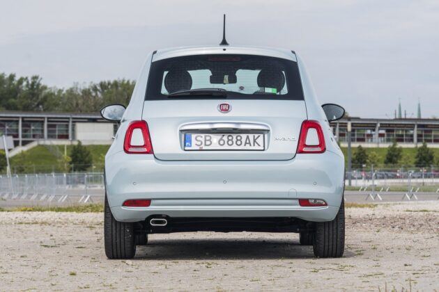 Fiat 500 Hybrid (2022) - tył