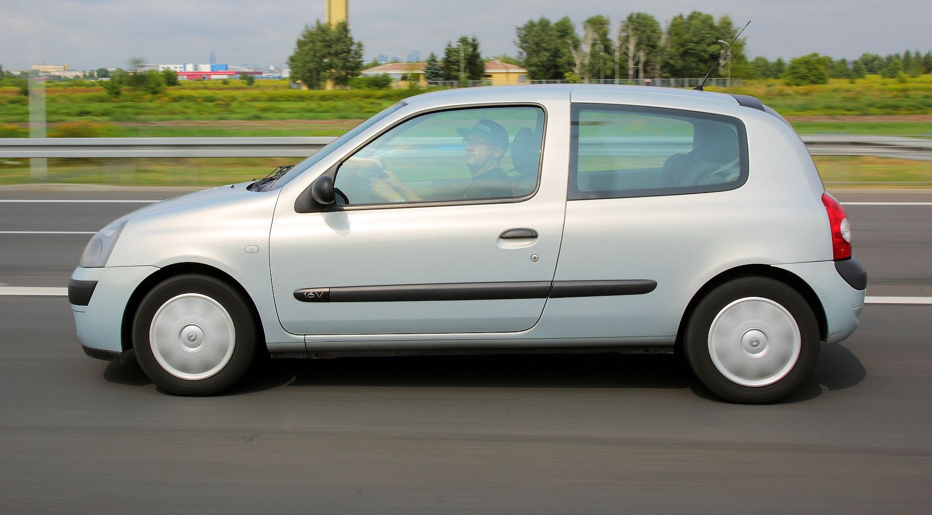 Używane Renault Clio II (1998-2012) - opinie, dane techniczne, usterki