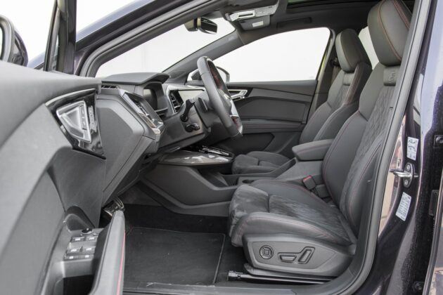 Audi Q4 e-tron 40 - test - fotele