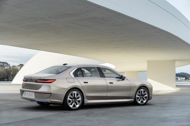 Nowe BMW serii 7 / i7 (2022) G70 - tył