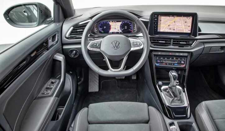 Volkswagen T-Roc - deska rozdzielcza