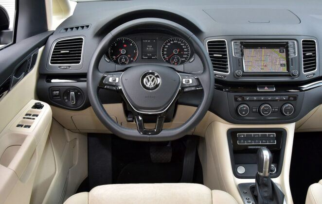 Volkswagen Sharan II deska rozdzielcza