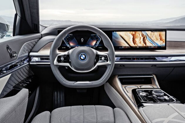 BMW i7 - deska rozdzielcza