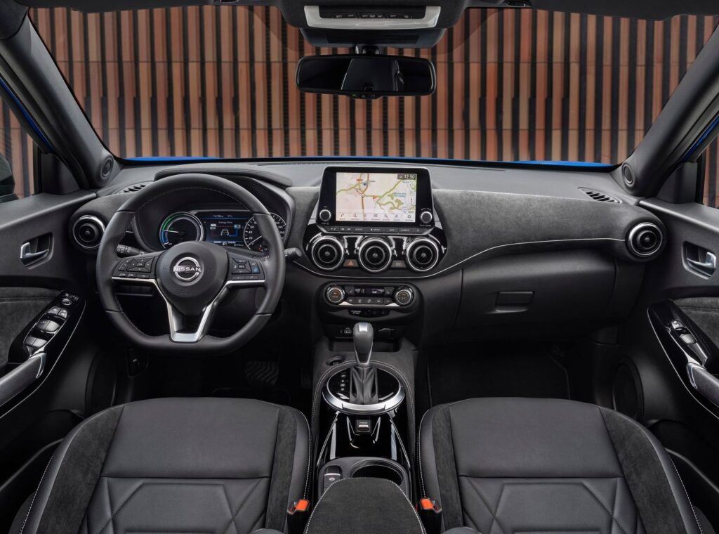 Nissan Juke Hybrid - wnętrze