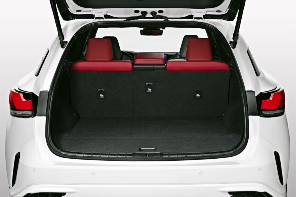 Lexus RX (2023) - bagażnik
