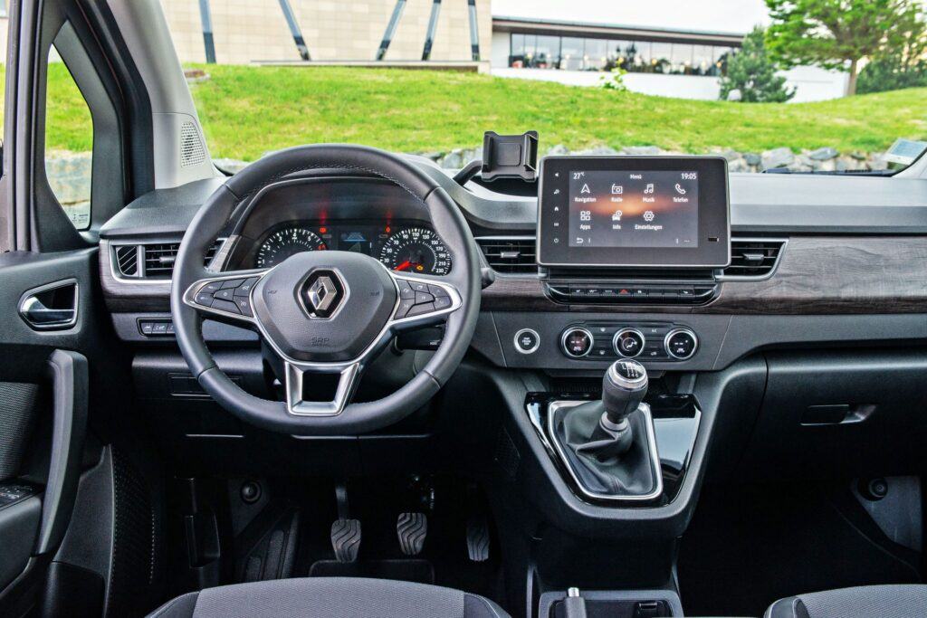 Renault Kangoo - deska rozdzielcza