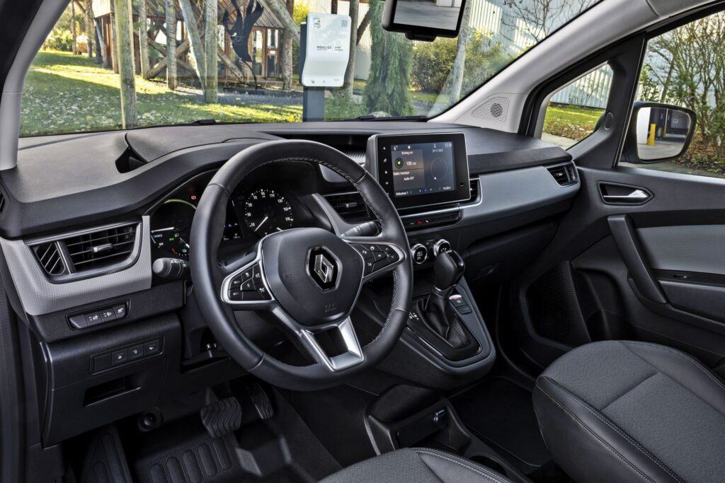 Renault Kangoo Van E-Tech - deska rozdzielcza