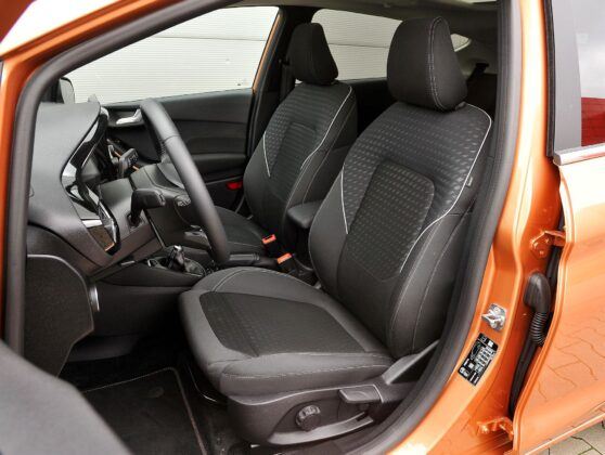Ford Fiesta VIII fotel kierowcy