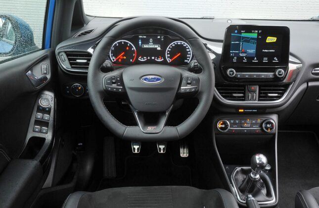 Ford Fiesta - deska rozdzielcza