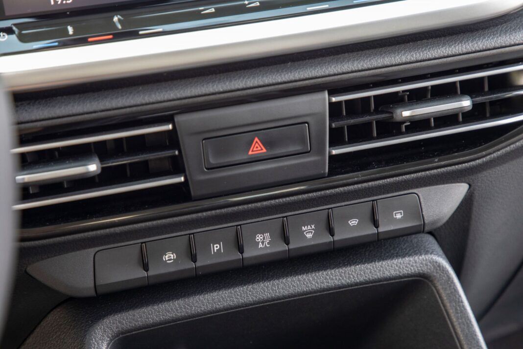Ford Tourneo Connect - przyciski