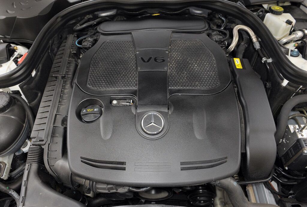 Mercedes CLS C218 - silnik