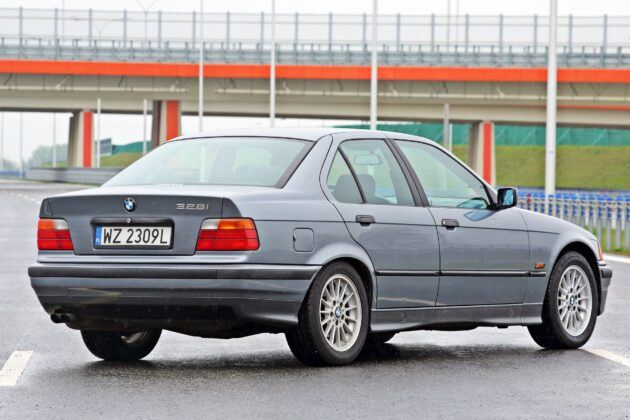 BMW serii 3 E36 - tył
