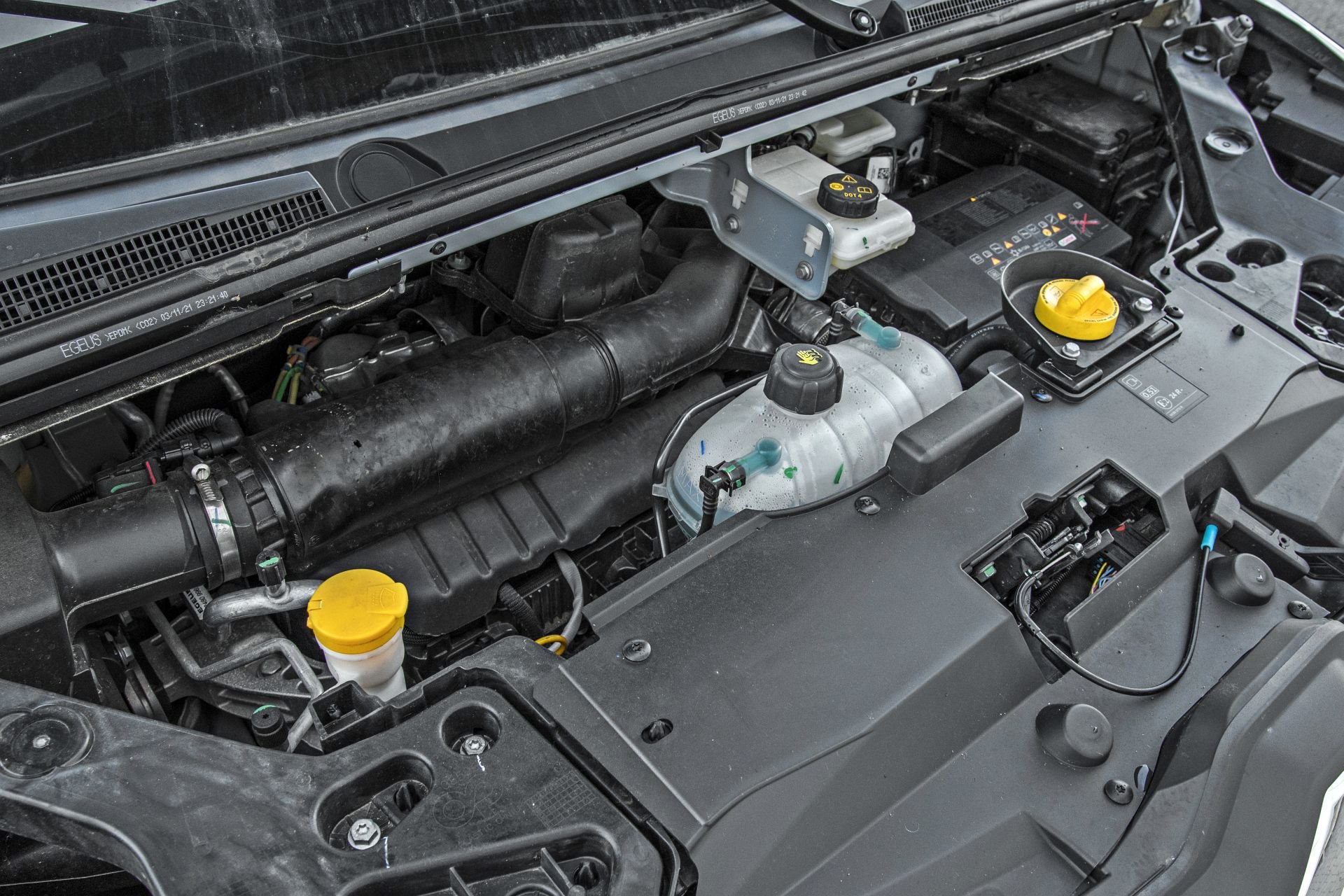 Renault Trafic FL Furgon L2H1 2.0 dCi EDC – test, opinia, cena, dane  techniczne